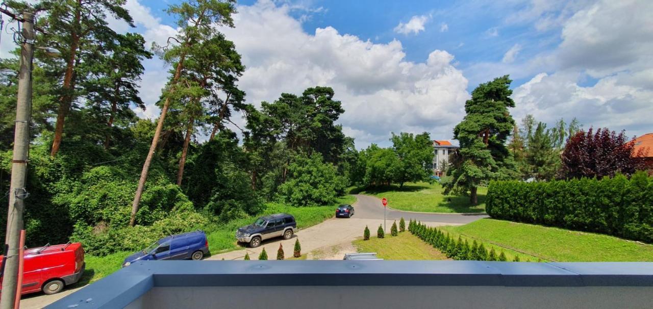 The Pines Serviced Apartments Braşov Buitenkant foto