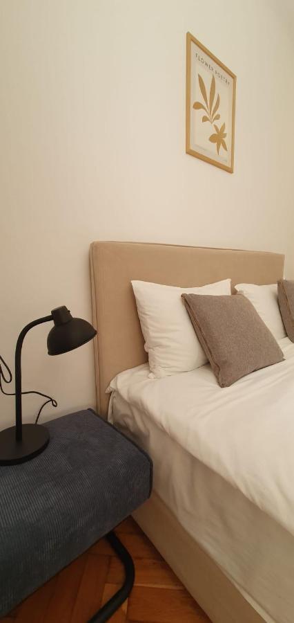 The Pines Serviced Apartments Braşov Buitenkant foto