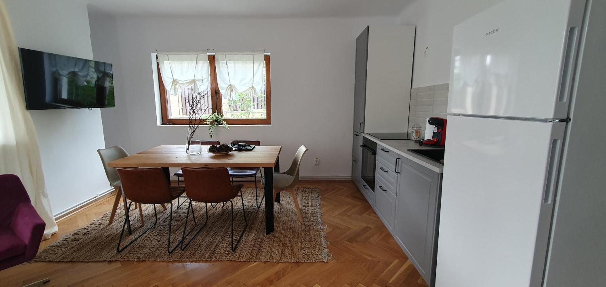 The Pines Serviced Apartments Braşov Buitenkant foto