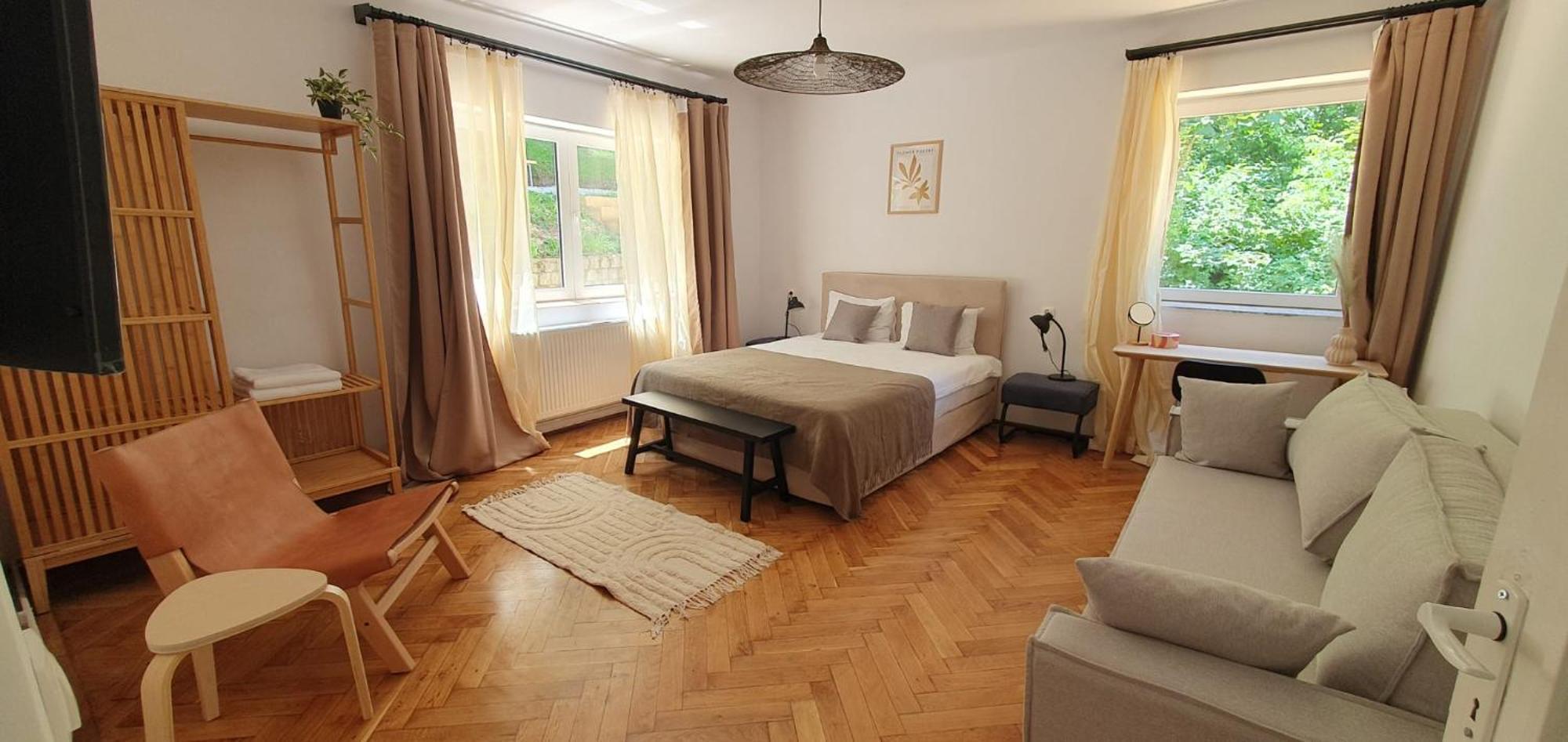 The Pines Serviced Apartments Braşov Buitenkant foto